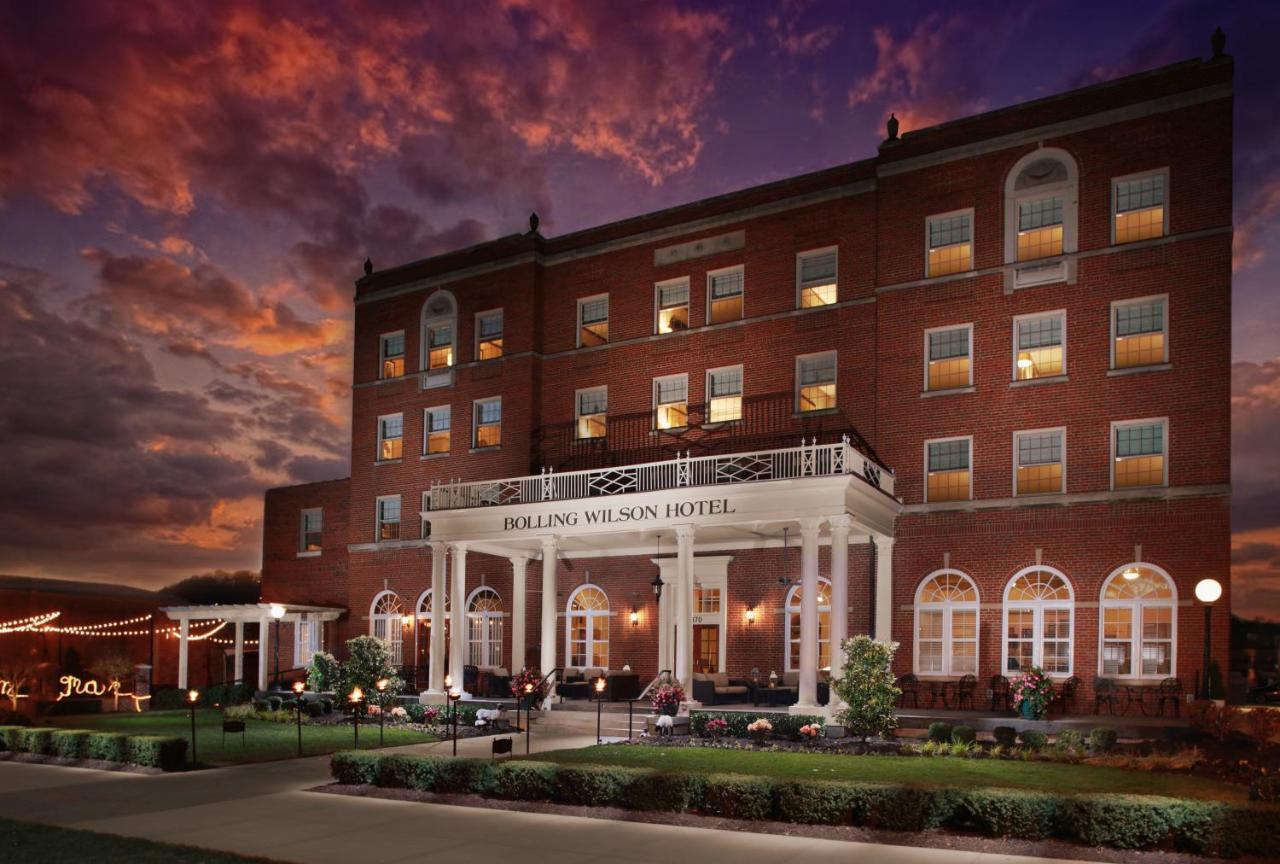 The Bolling Wilson Hotel Вайтвілл Екстер'єр фото