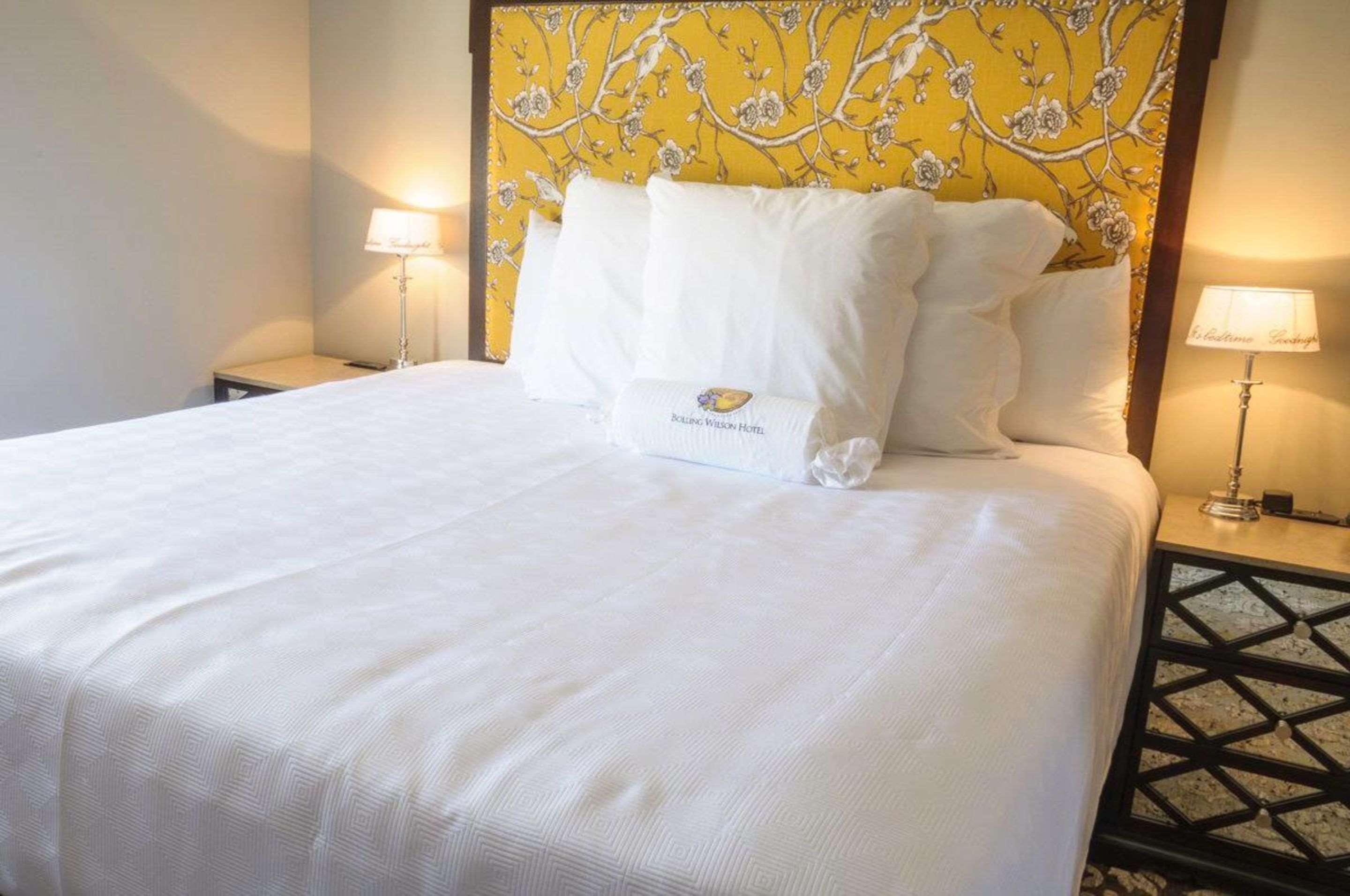 The Bolling Wilson Hotel Вайтвілл Екстер'єр фото